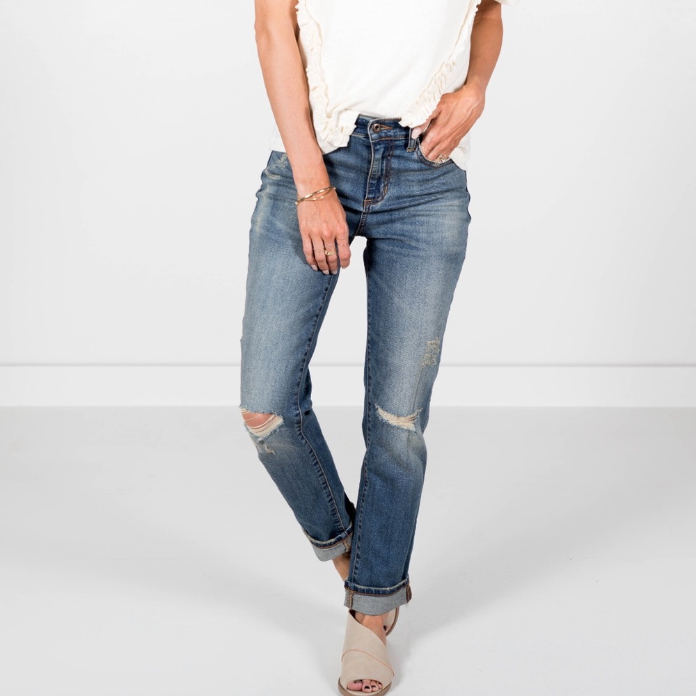 Joslyn Girlfriend Fit Denim